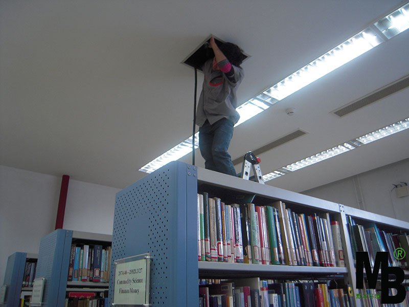 清洗风管(财金大学)